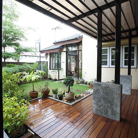 Mon Lodge & Yoga Donmueang Bangkok Esterno foto