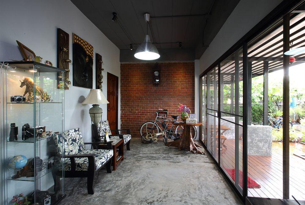 Mon Lodge & Yoga Donmueang Bangkok Esterno foto