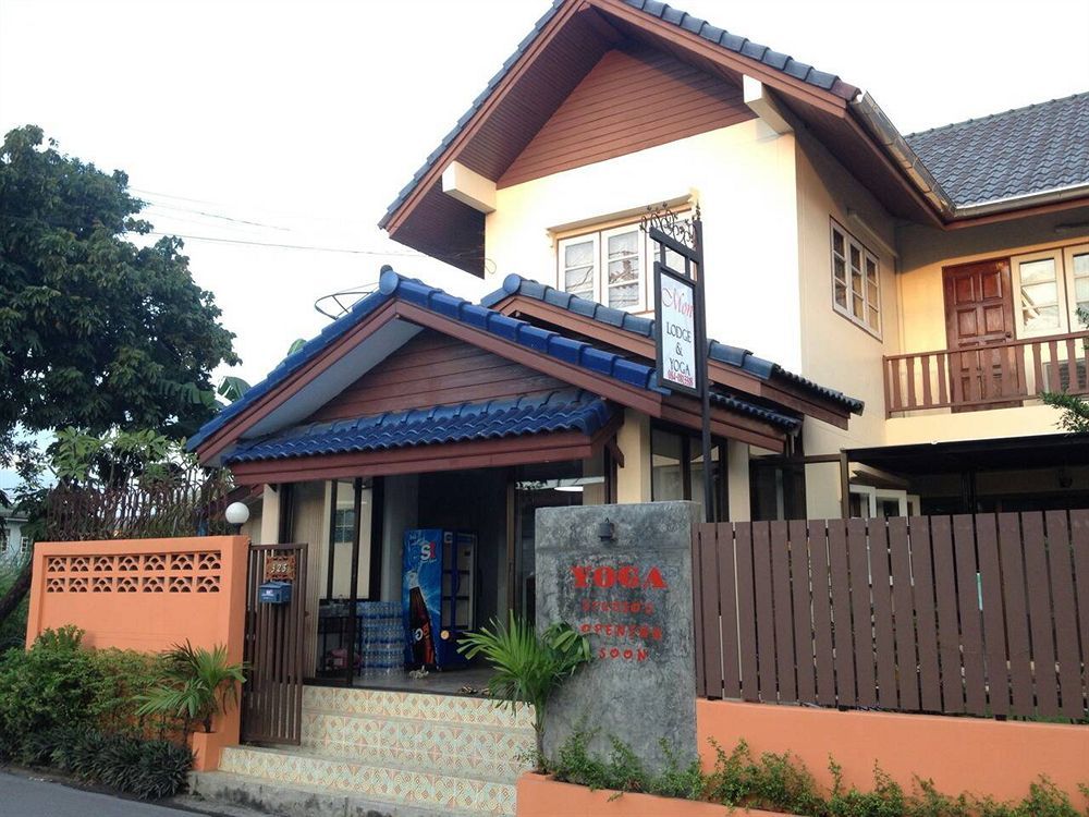 Mon Lodge & Yoga Donmueang Bangkok Esterno foto