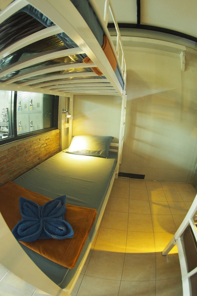 Mon Lodge & Yoga Donmueang Bangkok Esterno foto