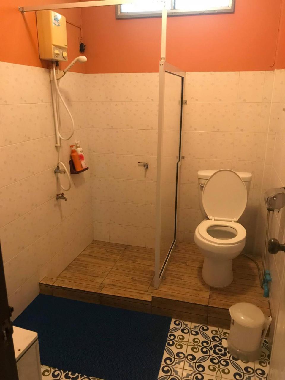 Mon Lodge & Yoga Donmueang Bangkok Esterno foto