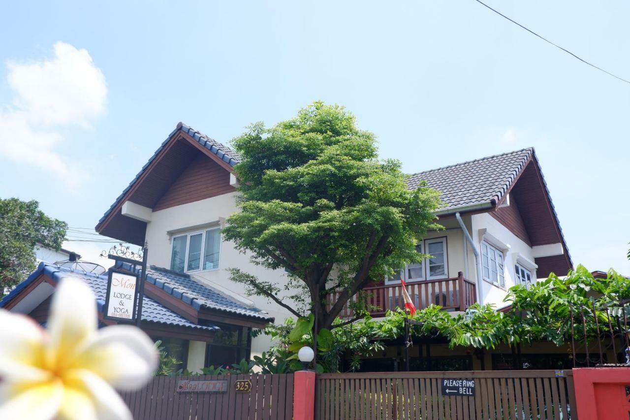 Mon Lodge & Yoga Donmueang Bangkok Esterno foto